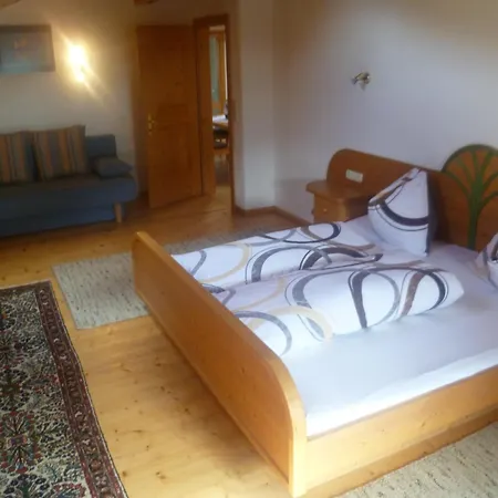 Haus Dahoam Apartment