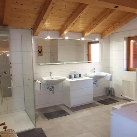 Apartment Haus Dahoam *